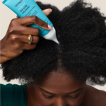 Living Proof Scalp Dry Scalp Care Treatment 73ml - Image 2