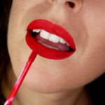 Camaleon Matte Liquid Lipstick Carmine Red 8g - Image 2