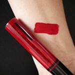Camaleon Matte Liquid Lipstick Carmine Red 8g - Image 4